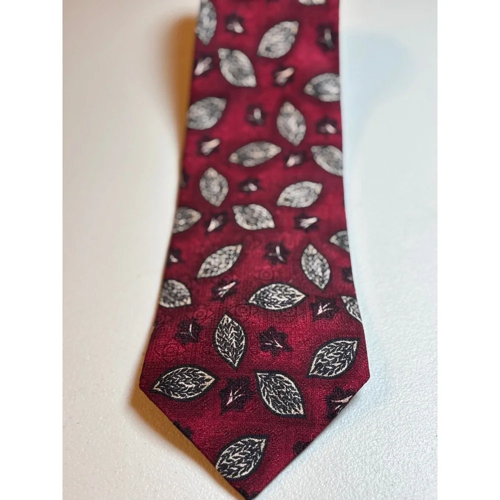 Robert Talbott Best of Class Guffey's‎ Red Leaf Silk Tie Necktie Mens Vintage
